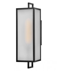 Exterior-Lark-L82075