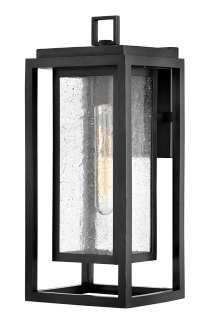 Exterior-Hinkley-HL1004