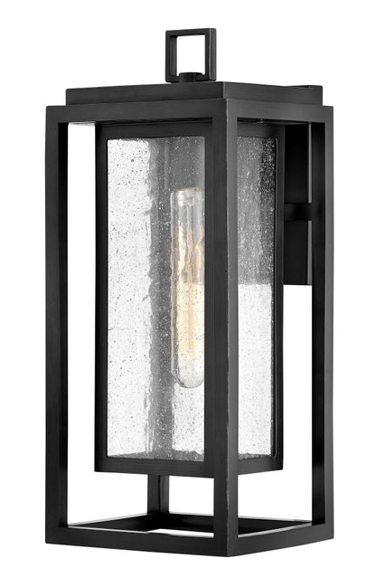 Exterior-Hinkley-HL1004