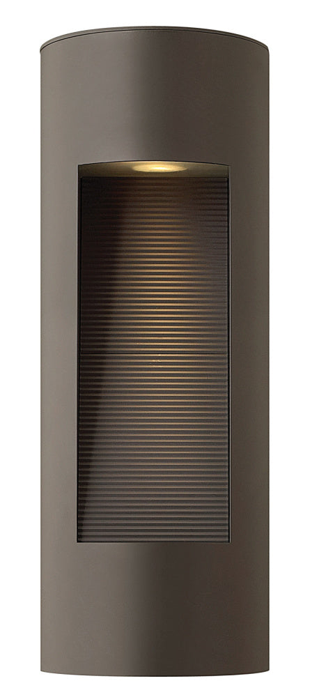 Exterior-Hinkley-HL1660