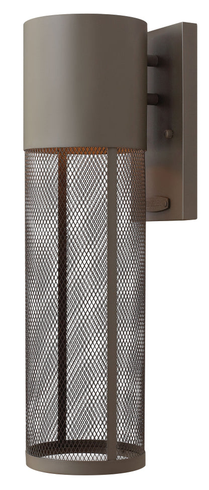 Exterior-Hinkley-HL2304