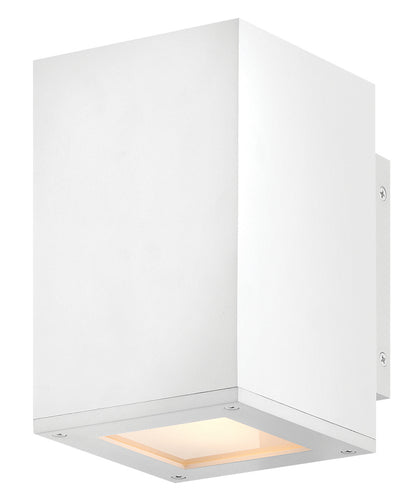 Exterior-Hinkley-HL28910