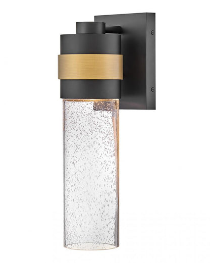 Exterior-Lark-L82044
